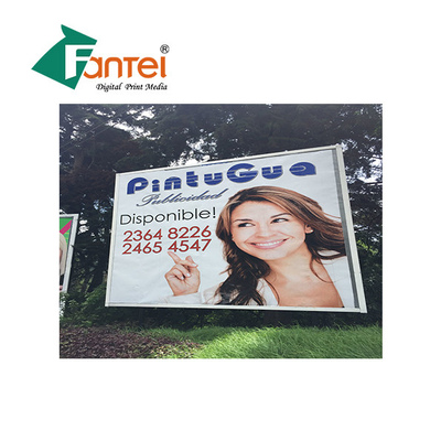 Bandeiras exteriores do PVC 13OZ que penduram 300X500 Flexãoão Advertising Bandeiras 18X12